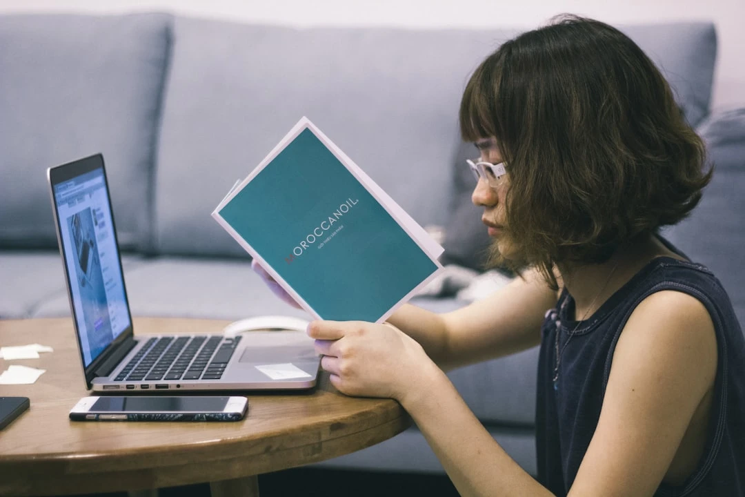 Hình ảnh mẫu prompt với context rõ ràng và format có cấu trúc