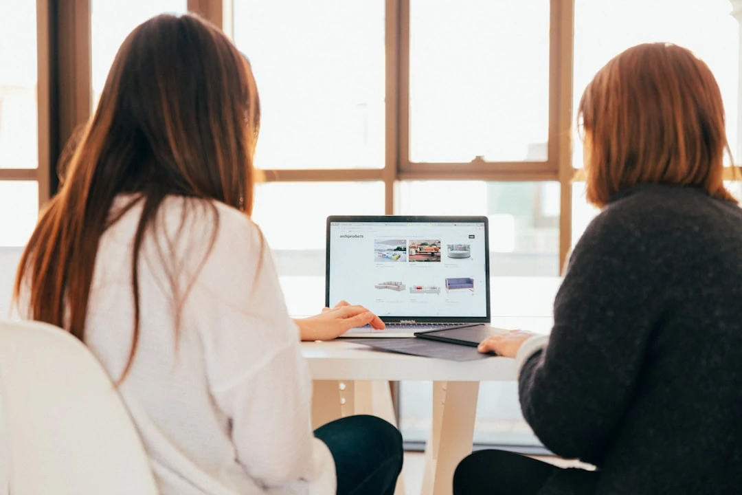 Phân tích các giới hạn và thách thức của LLM benchmark trong đánh giá mô hình AI