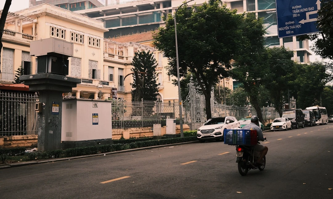 Ứng dụng AI Agent trong thực tế: chatbot, tự động hóa, xe tự lái, game AI, trợ lý ảo, robot, hệ thống khuyến nghị